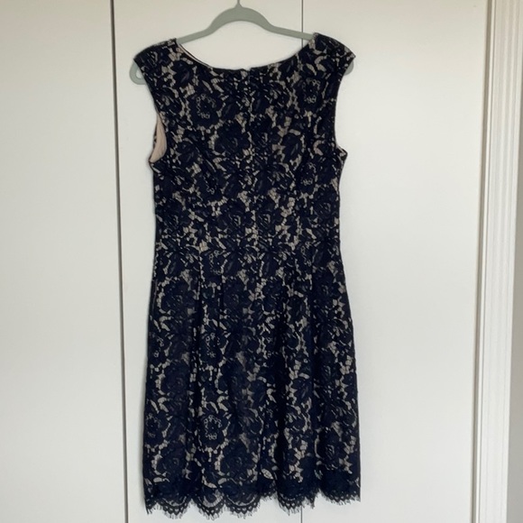 Vince Camuto lace overlay dress - Picture 4 of 7